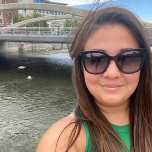 Meet your Posher, Melissa